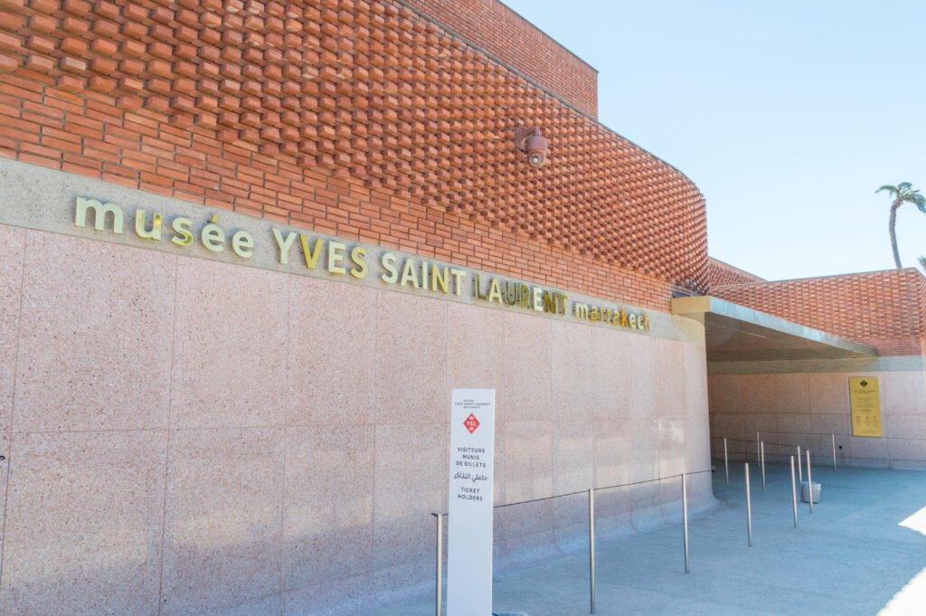 Visiter le musée Saint-Laurent à Marrakech : une immersion dans l'élégance et l'art 3 119033342 l