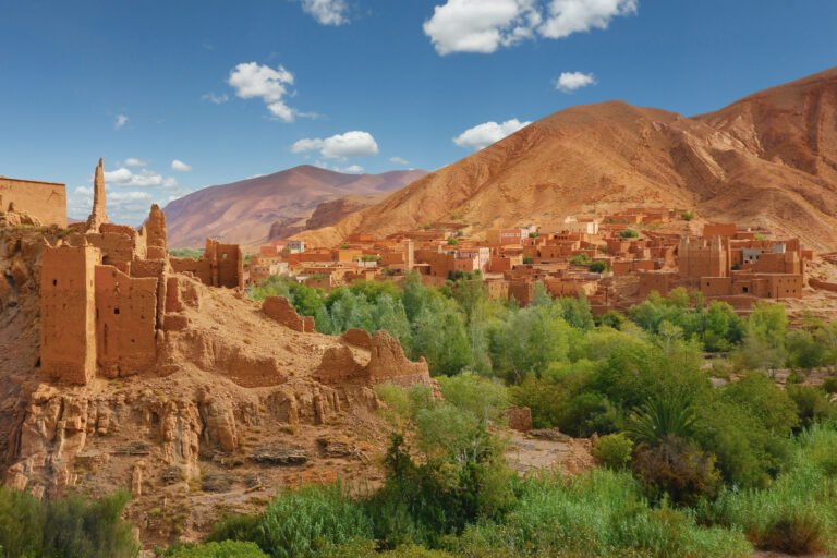 Explorer les pistes berbères : une aventure authentique